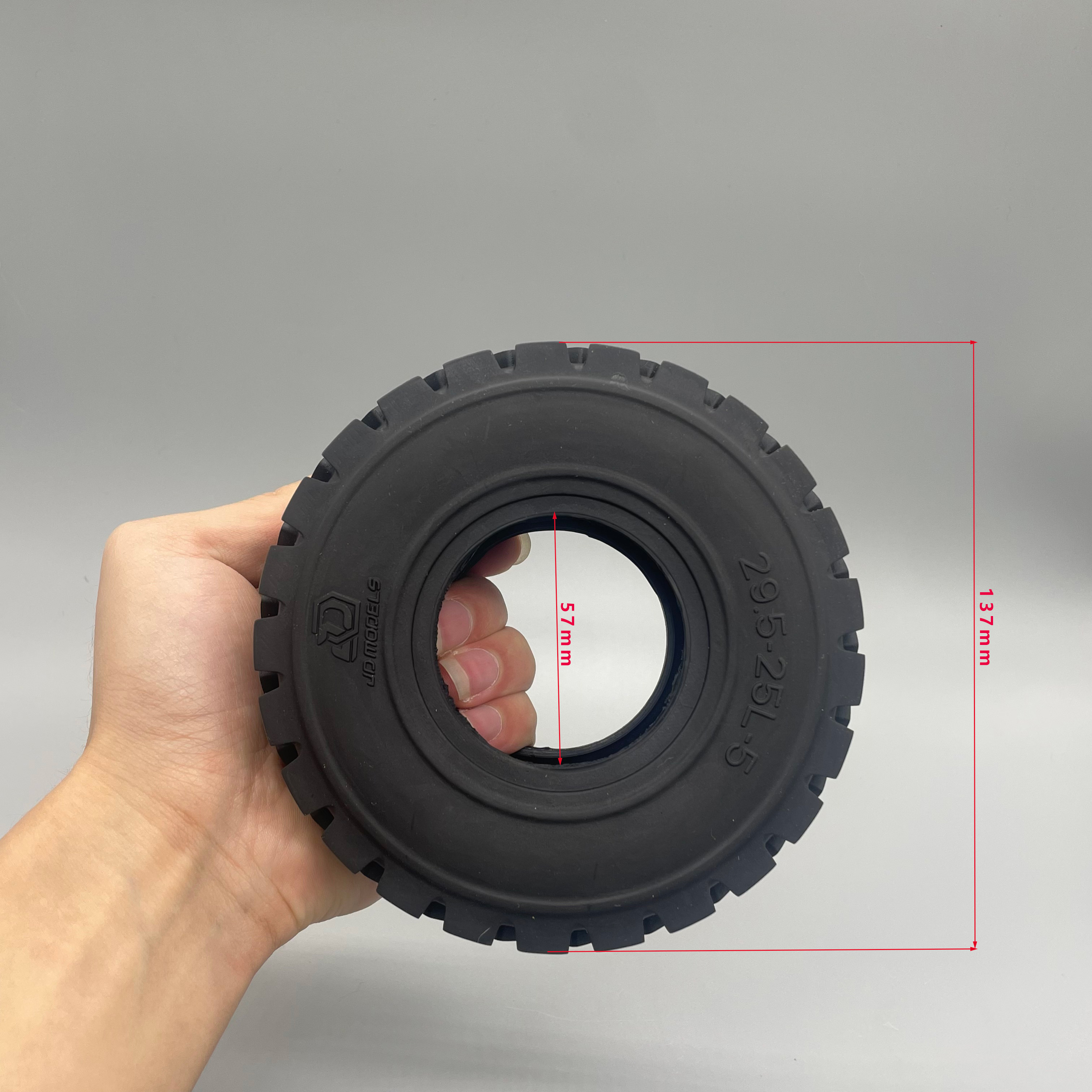 RC Loader Tires 137mm JDM-82 H - Model Kit Jdm avaliação e preço