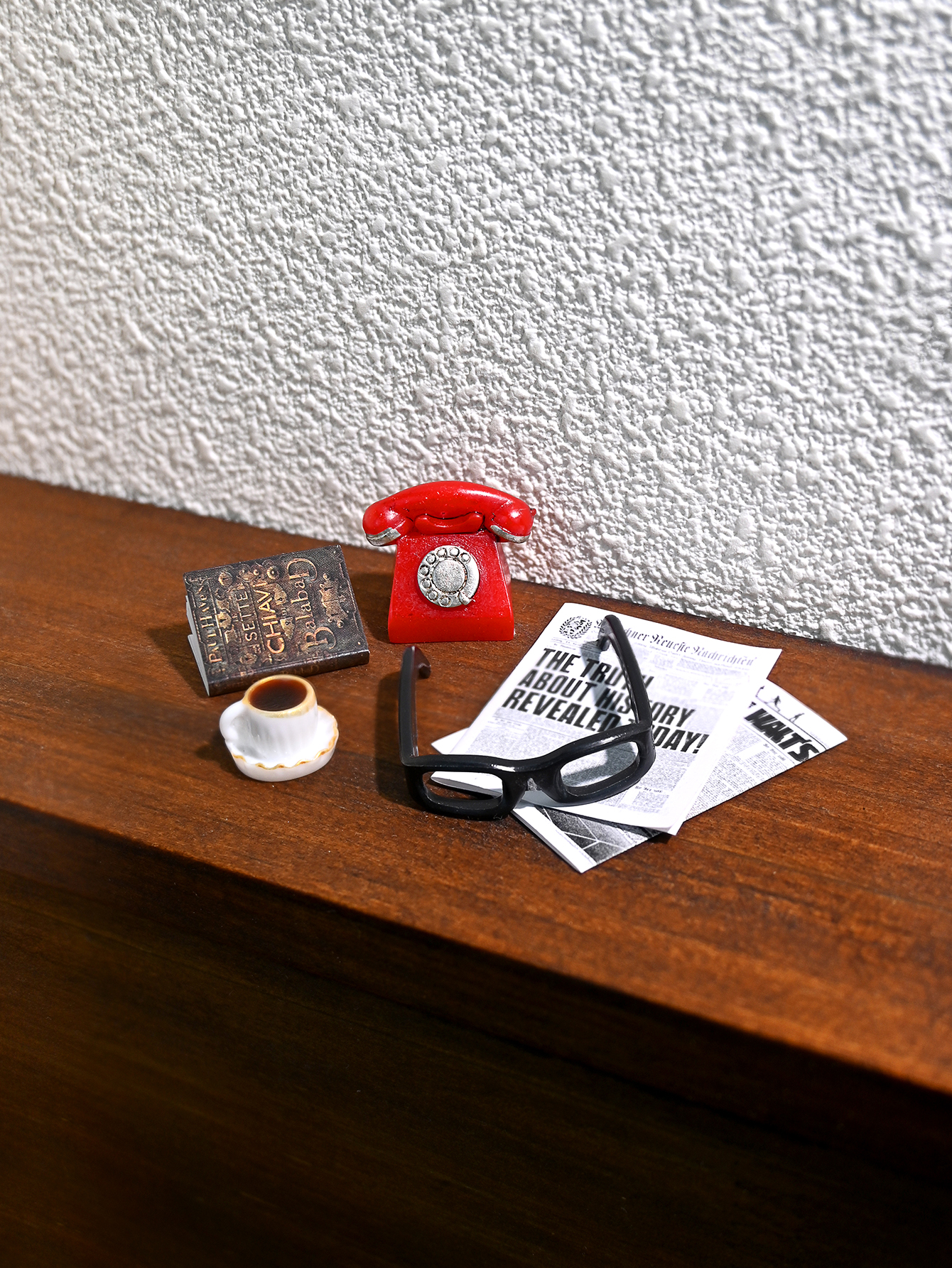 A Miniature Vintage Desktop Or - Model Kit Vintage avaliação e preço