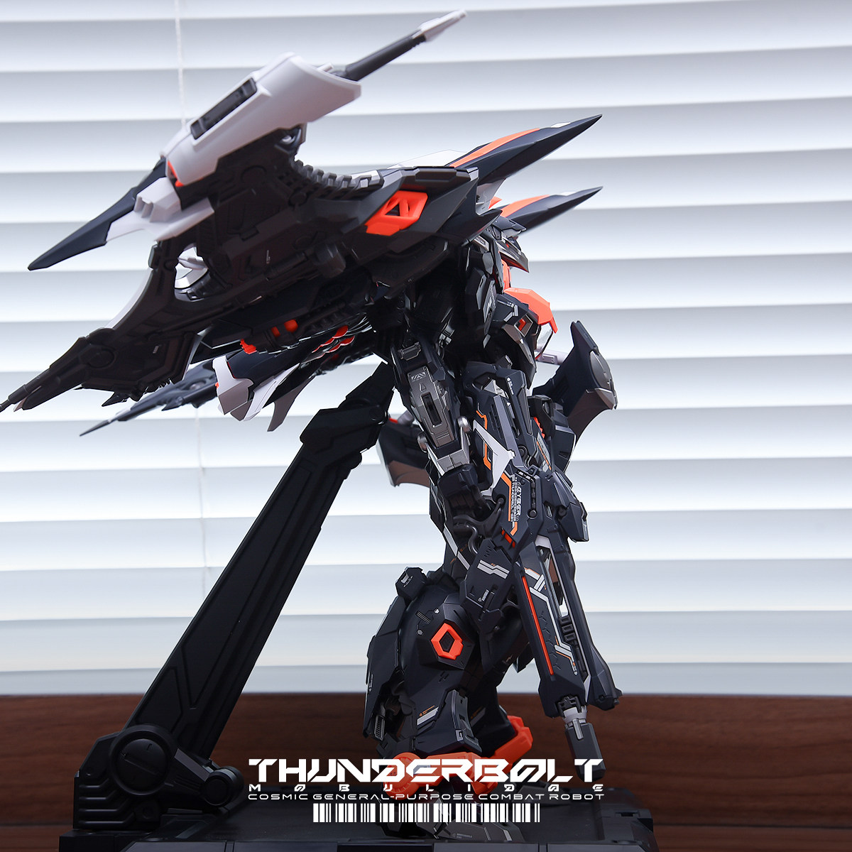 THUNDERBOLT MOBULIDAE 1/100 To - Model Kit Infinite Dimension avaliação e preço